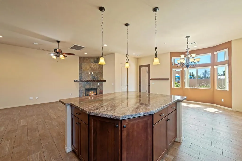 51885 Avenida Bermudas, La Quinta, California 92253 home-pic-11