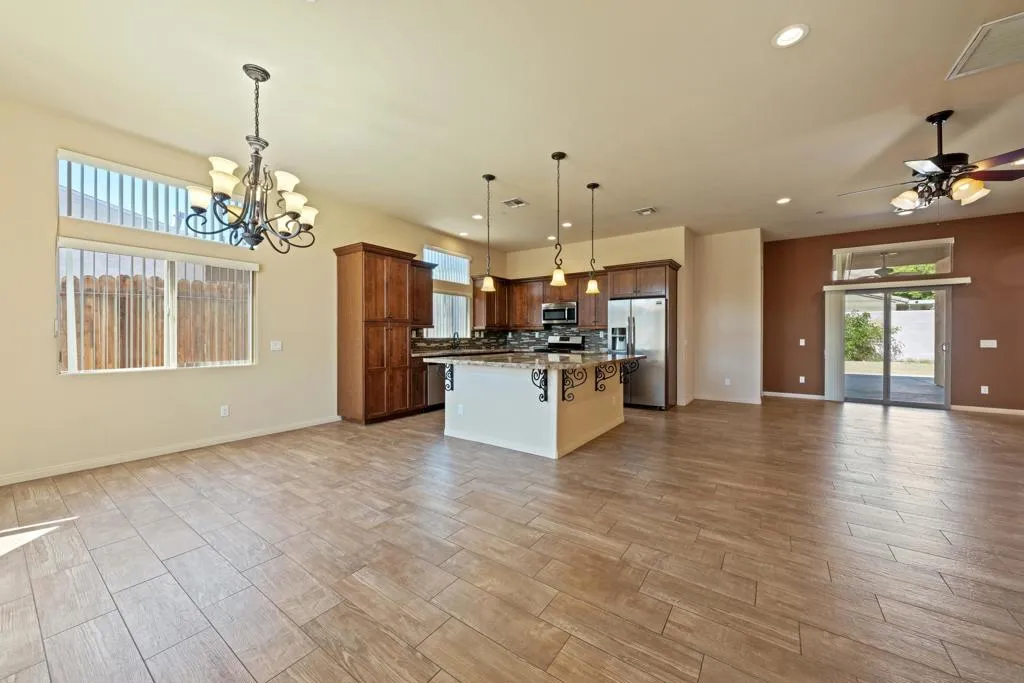 51885 Avenida Bermudas, La Quinta, California 92253 home-pic-17