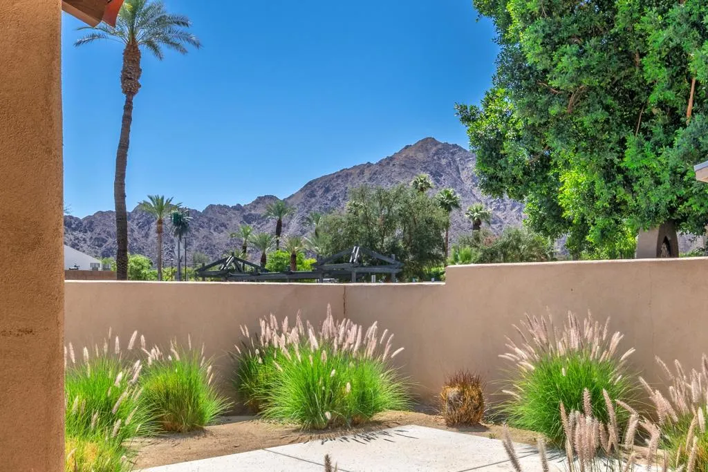 51885 Avenida Bermudas, La Quinta, California 92253 home-pic-9