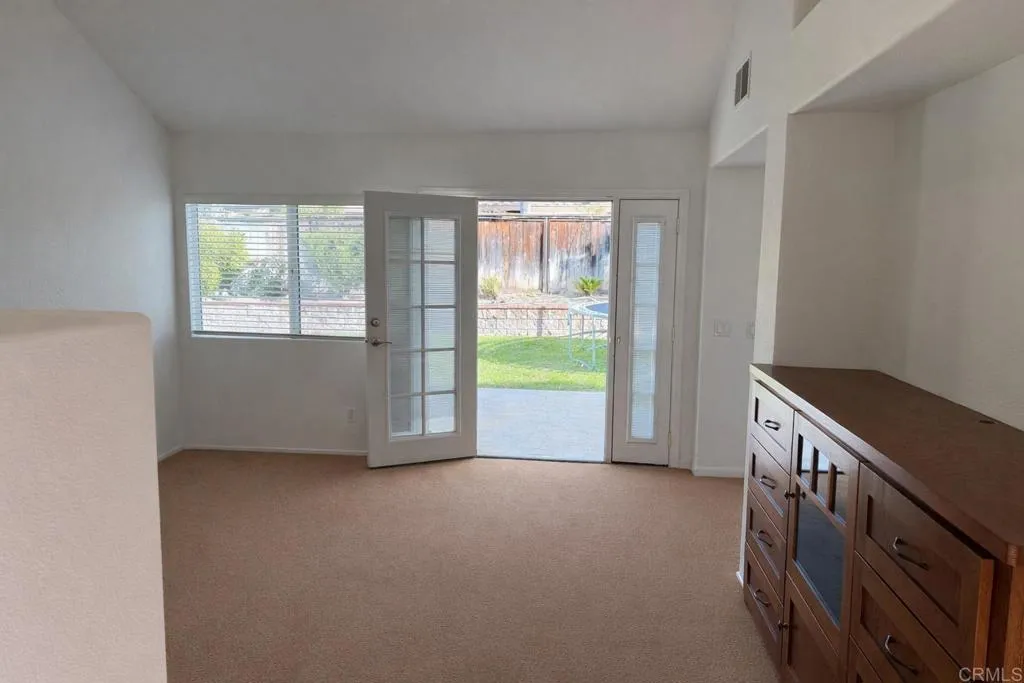 1726 Camino Miranda, San Jacinto, California 92583 home-pic-4