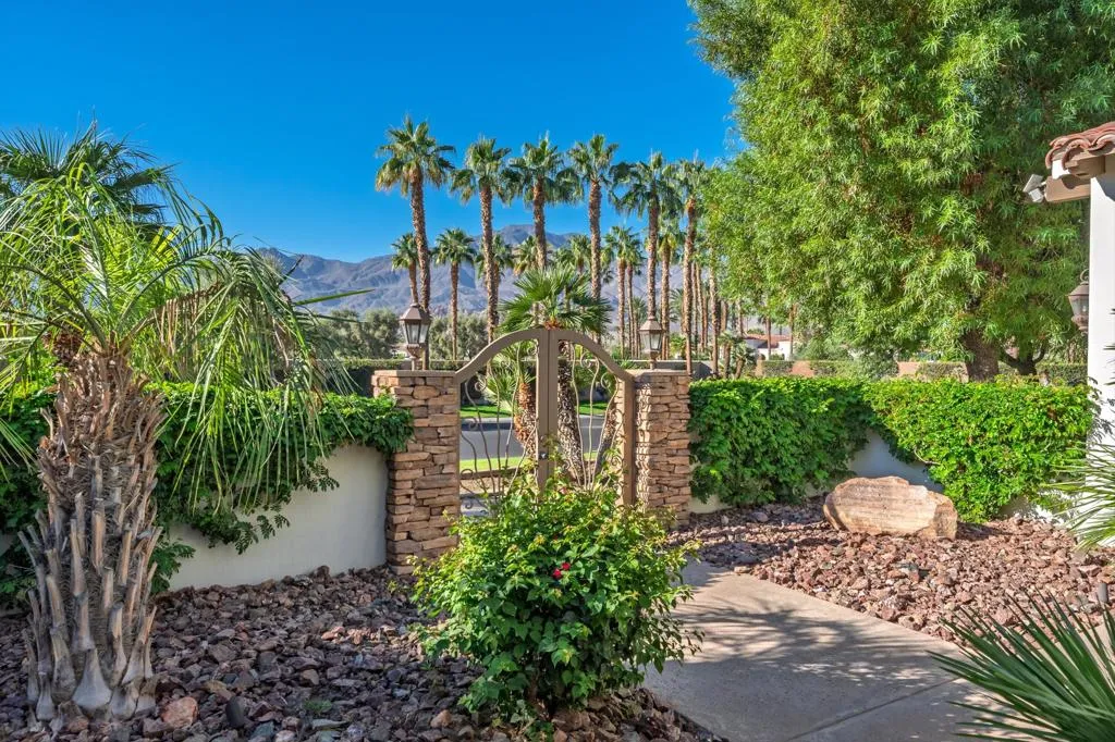 81020 Shinnecock, La Quinta, California 92253 home-pic-13