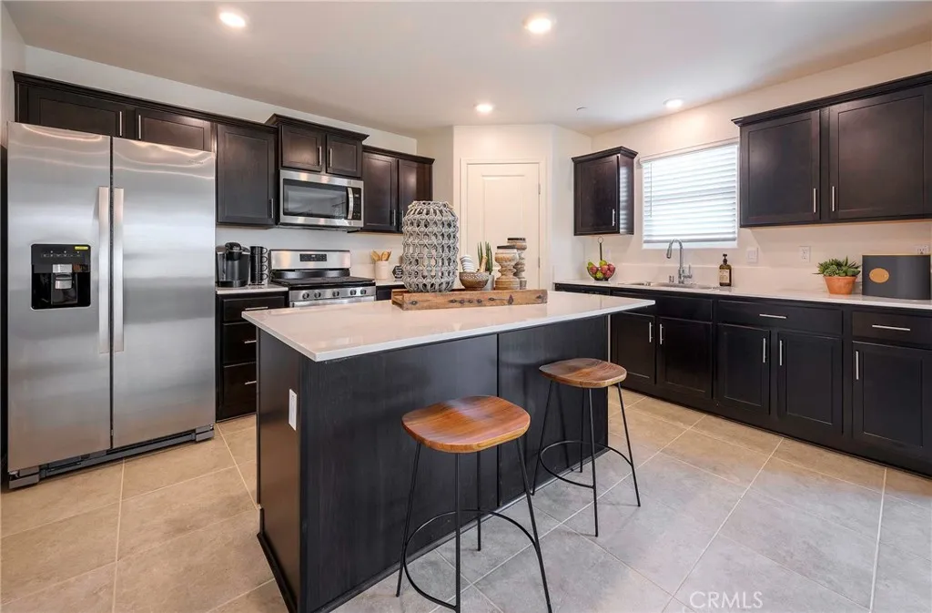 136 Blueberry Lane 27 Sh, Merced, California 95341 home-pic-2