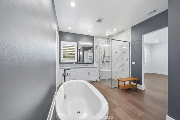 Large en suite
