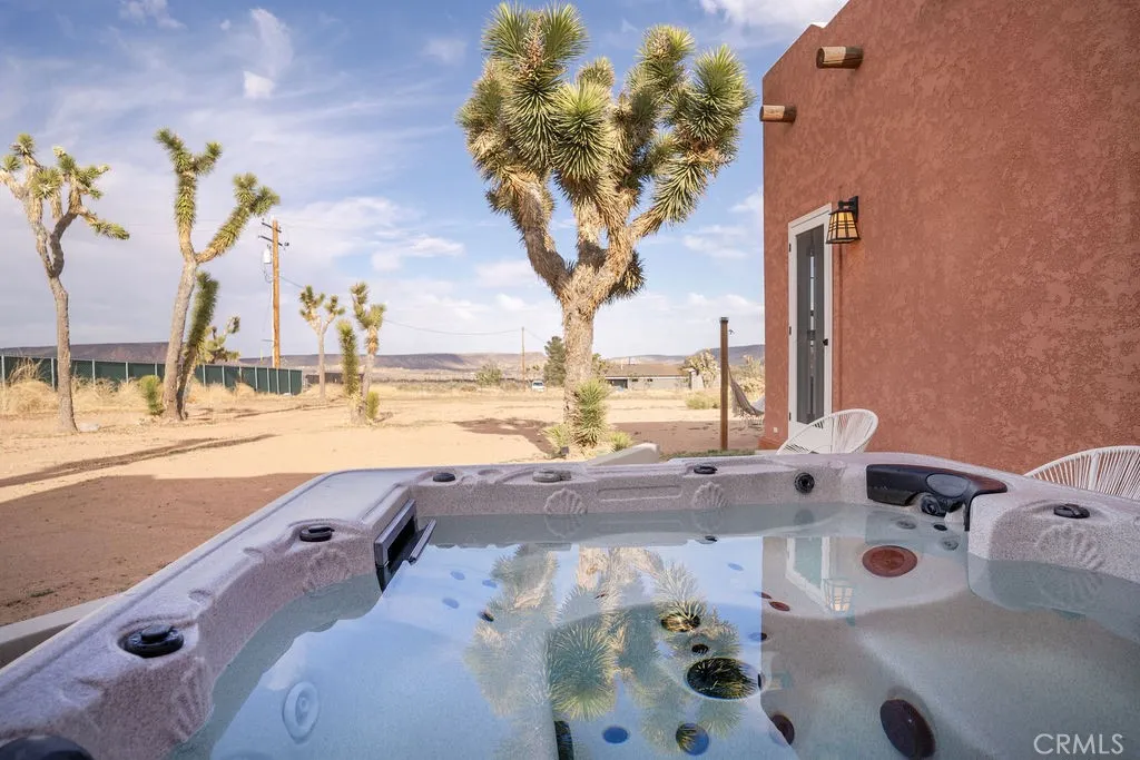 2995 Ox Yoke, Pioneertown, California 92268 home-pic-40