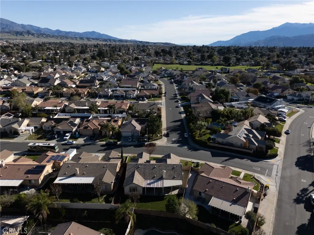 1153 Woodburn, Beaumont, California 92223 home-pic-28