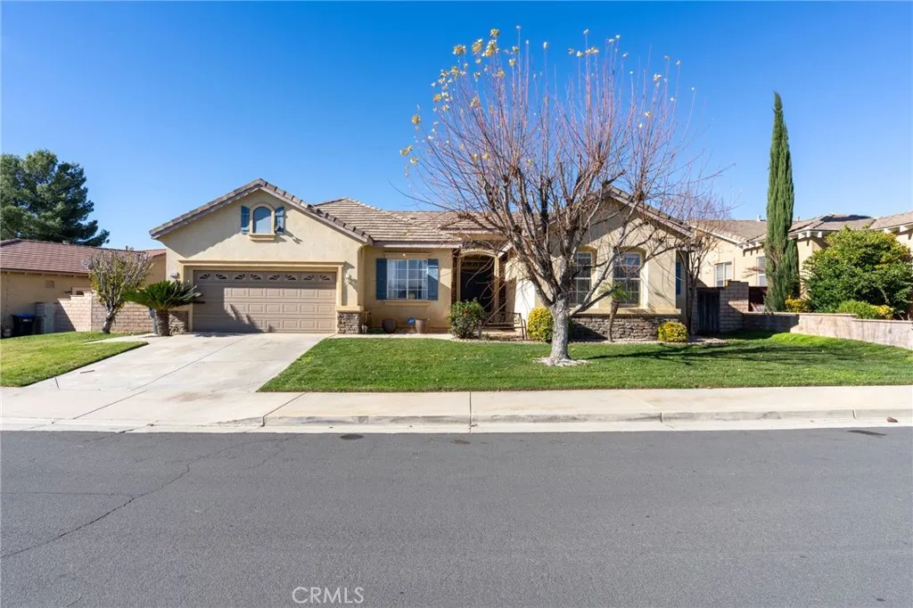 1153 Woodburn, Beaumont, California 92223 home-pic-1