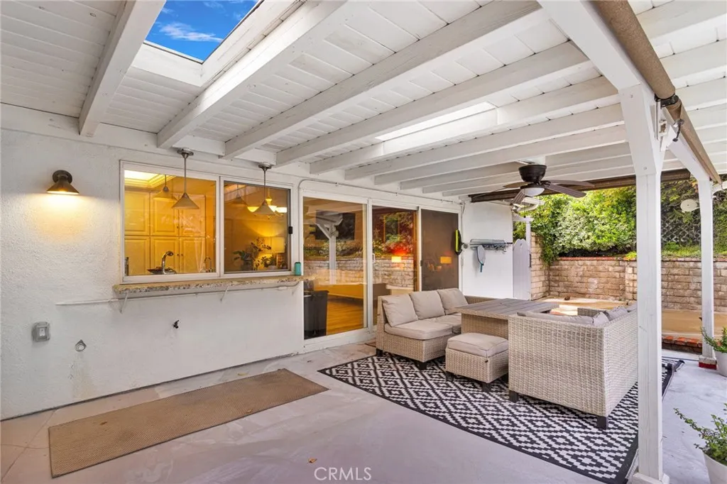 25442 Via Escovar, Valencia, California 91355 home-pic-40