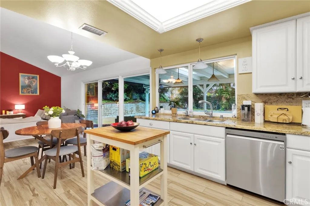 25442 Via Escovar, Valencia, California 91355 home-pic-18