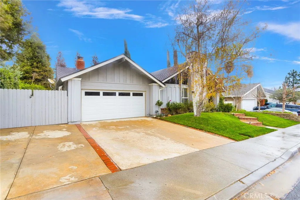 25442 Via Escovar, Valencia, California 91355 home-pic-3