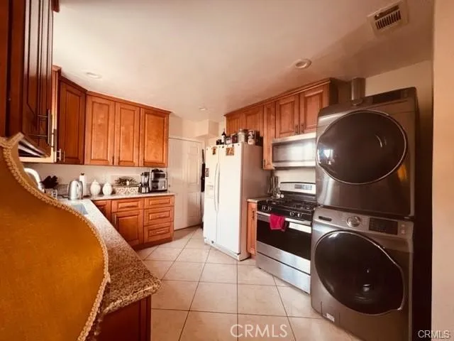 20802 Pioneer Boulevard, Lakewood, California 90715 home-pic-14