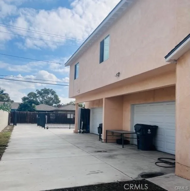 20802 Pioneer Boulevard, Lakewood, California 90715 home-pic-2