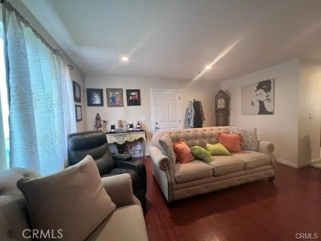20802 Pioneer Boulevard, Lakewood, California 90715 home-pic-6