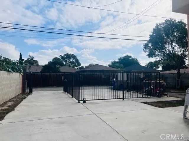 20802 Pioneer Boulevard, Lakewood, California 90715 home-pic-22