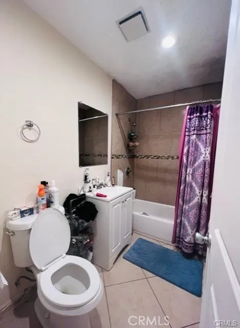 20802 Pioneer Boulevard, Lakewood, California 90715 home-pic-21