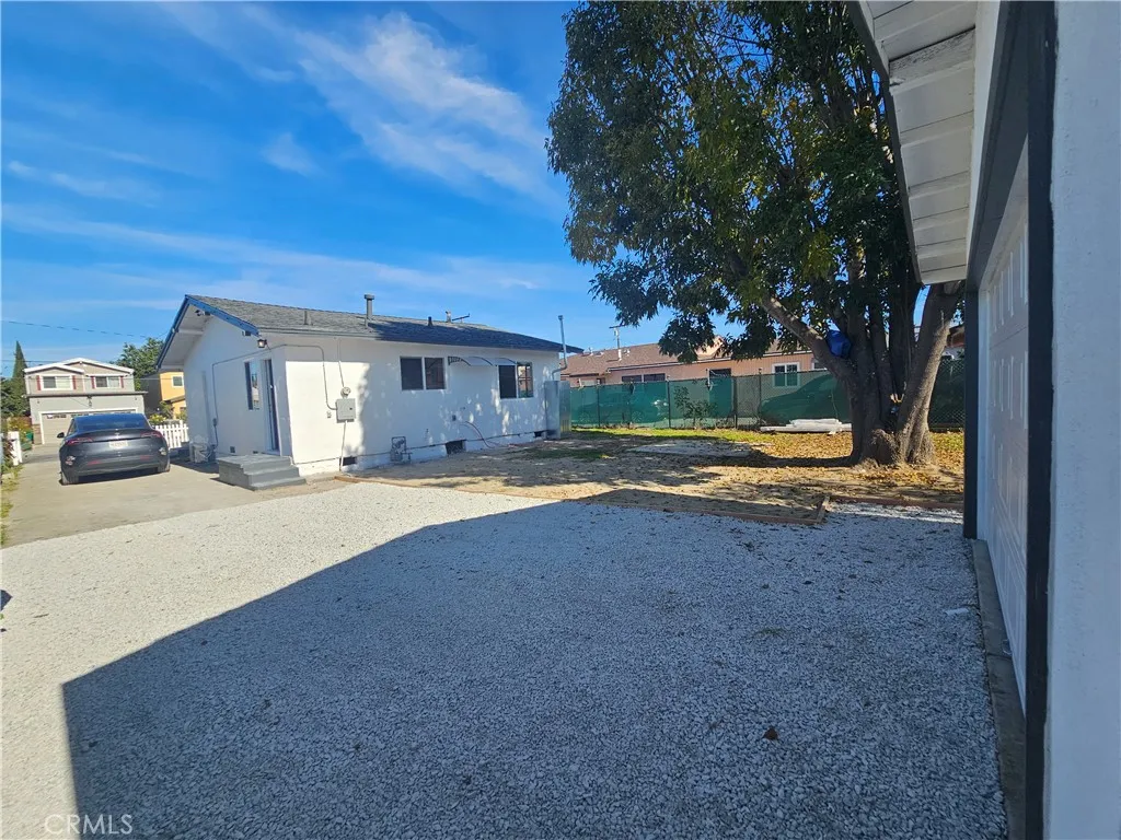 1924 W Arlington, Long Beach, California 90810 home-pic-19