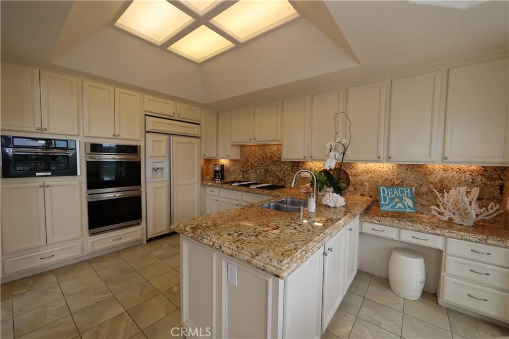 22 Chandon, Newport Coast, California 92657 home-pic-3