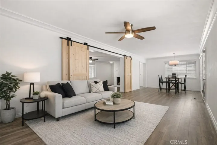 Living Room VIRTUALLY staged