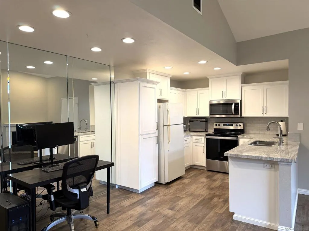17161 Alva Road 123, San Diego, California 92127 home-pic-11