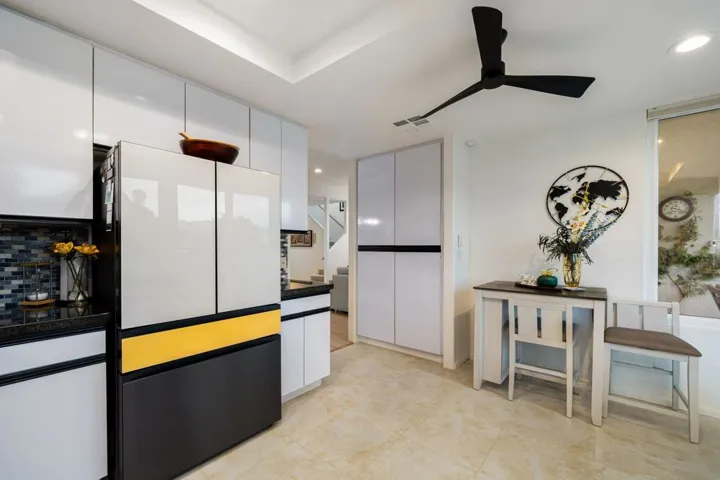 21-web-or-mls-JBAugusta_OPMG_1225_021