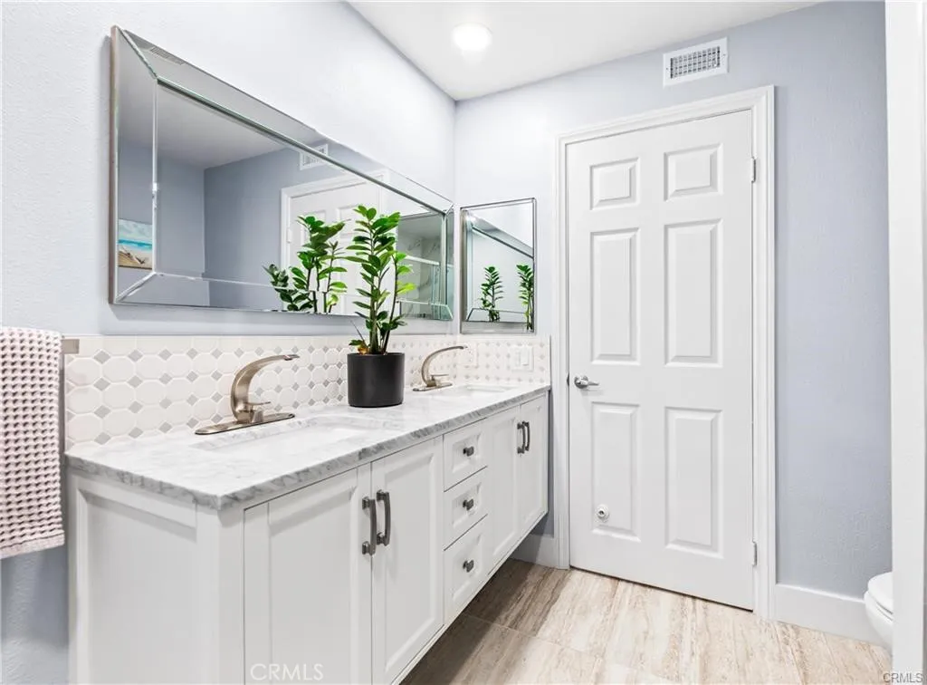 Guest bathroom