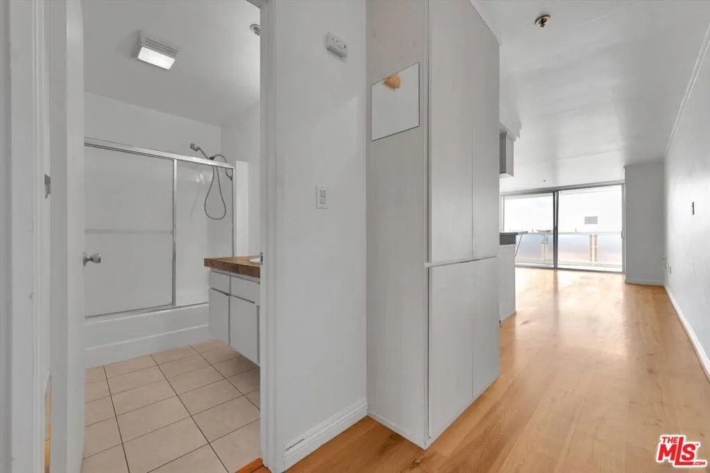 615 Esplanade 512, Redondo Beach, California 90277 home-pic-17