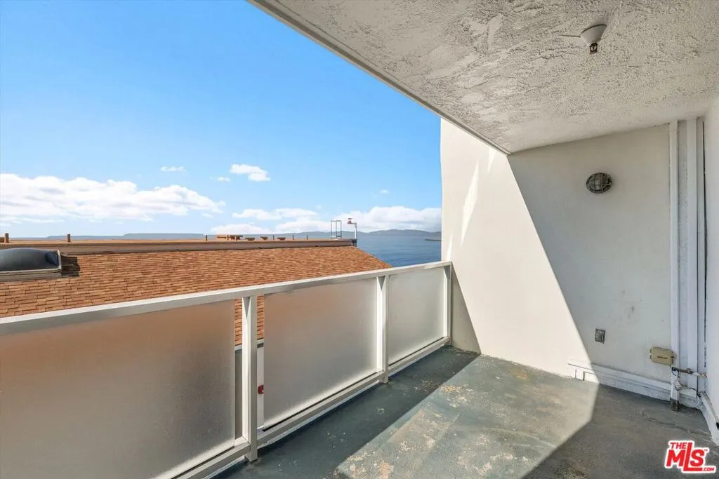615 Esplanade 512, Redondo Beach, California 90277 home-pic-12