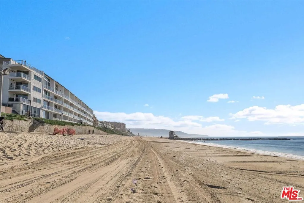 615 Esplanade 512, Redondo Beach, California 90277 home-pic-21