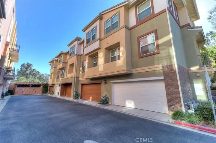 754 W 1st Street, Claremont, California 91711