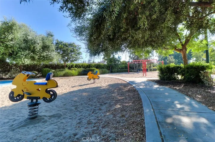 754 W 1st Street, Claremont, California 91711