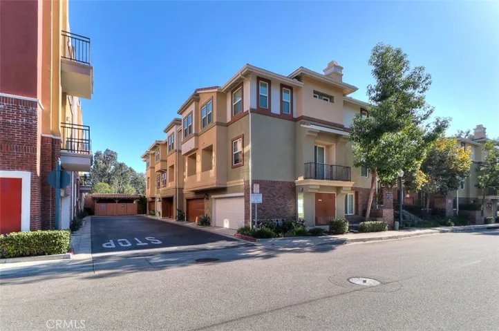 754 W 1st Street, Claremont, California 91711