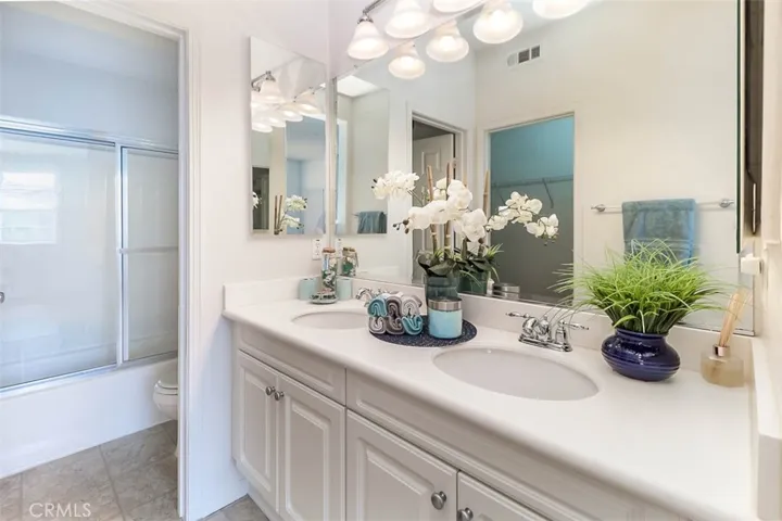 754 W 1st Street, Claremont, California 91711