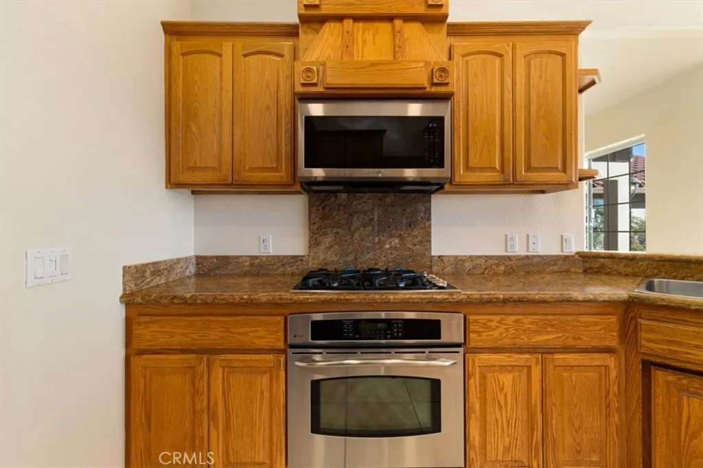 7636 Shafter, Yucca Valley, California 92284 home-pic-8