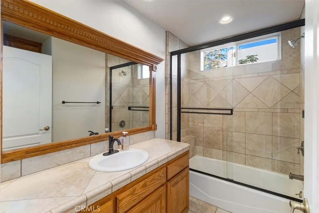 7636 Shafter, Yucca Valley, California 92284 home-pic-20