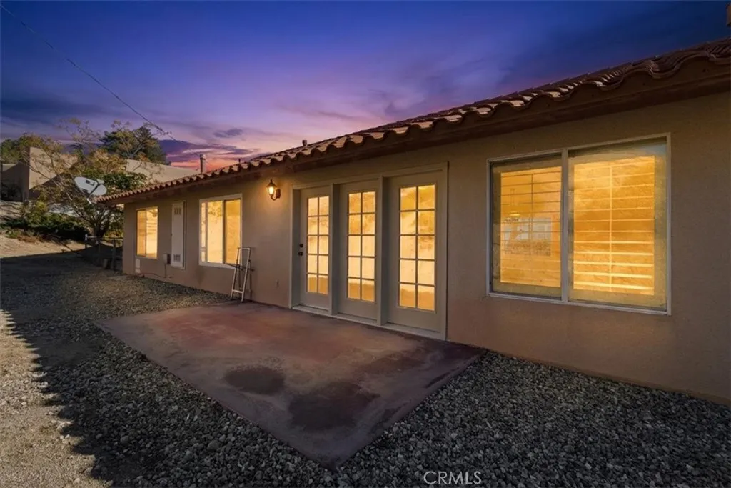 7636 Shafter, Yucca Valley, California 92284 home-pic-25