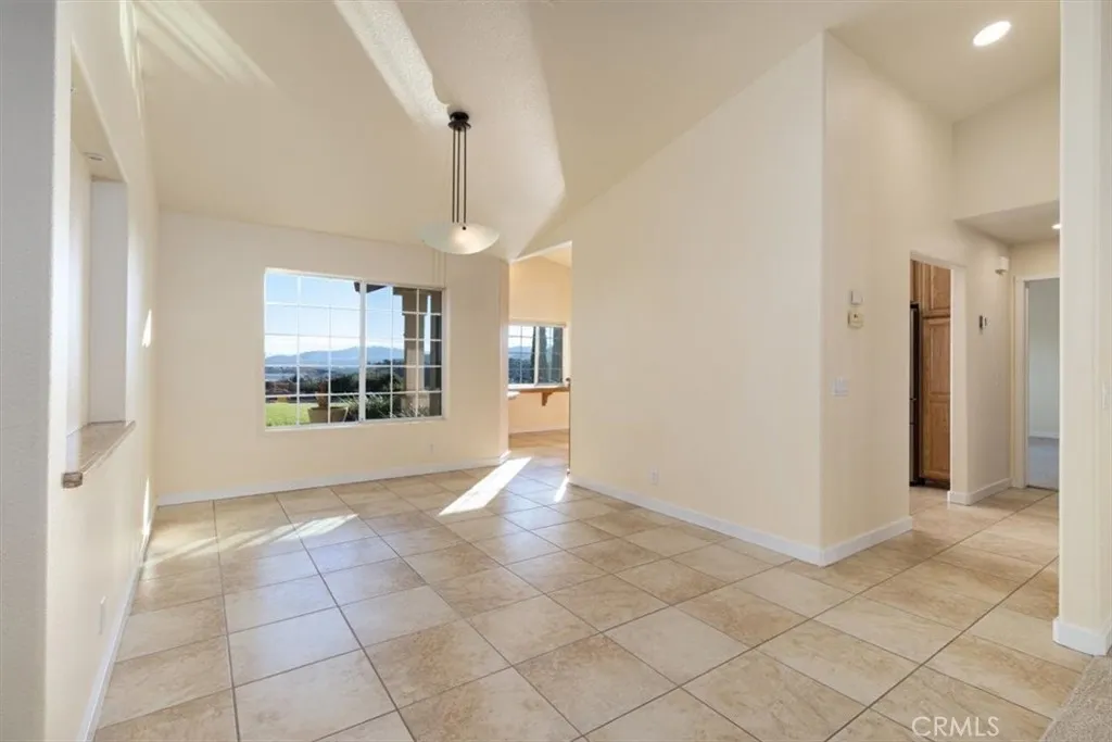 7636 Shafter, Yucca Valley, California 92284 home-pic-11
