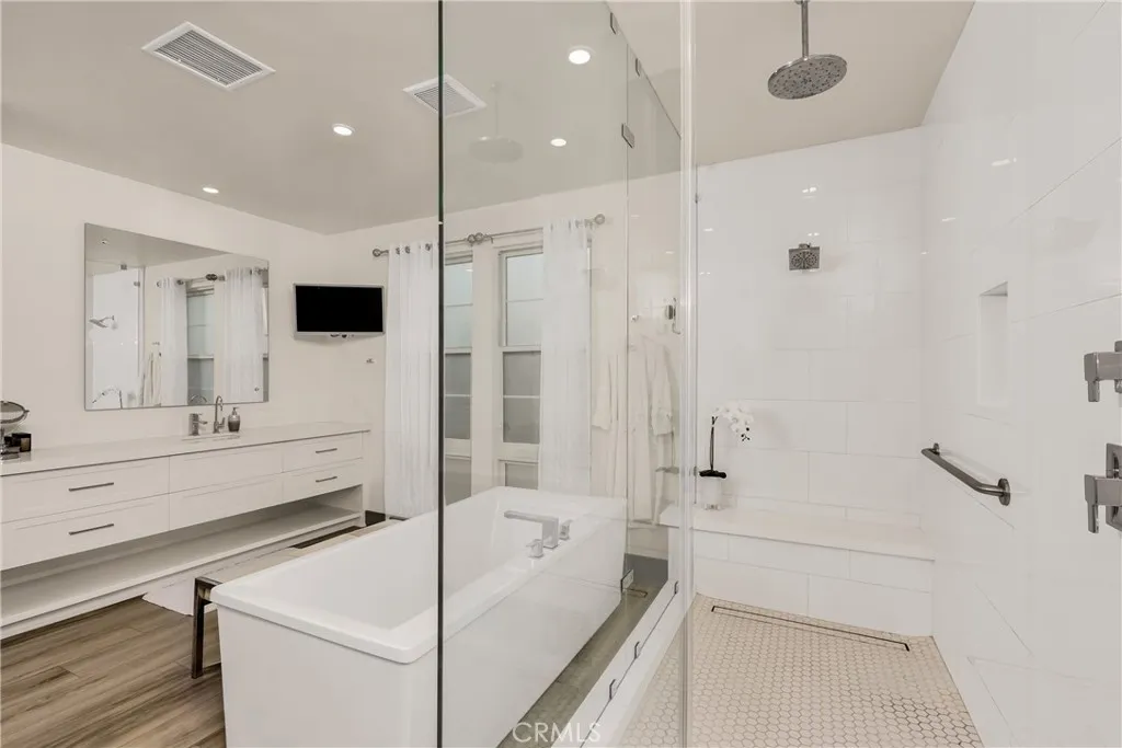 10 Ocean Place, Seal Beach, California 90740 home-pic-36