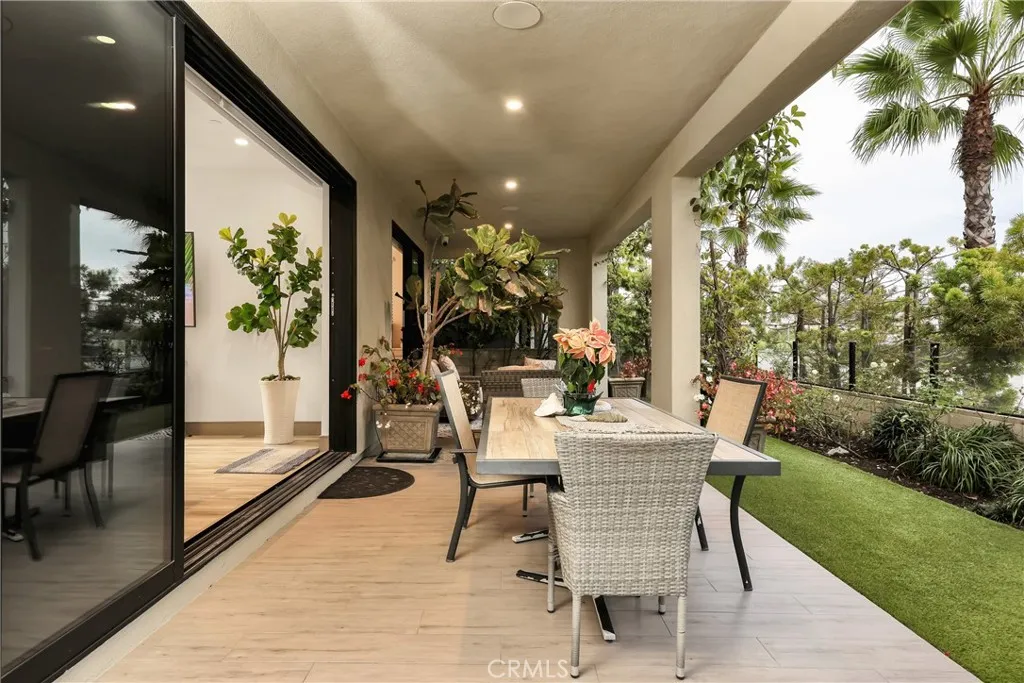 10 Ocean Place, Seal Beach, California 90740 home-pic-18