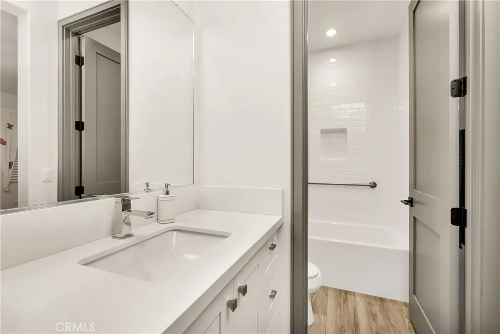 10 Ocean Place, Seal Beach, California 90740 home-pic-13