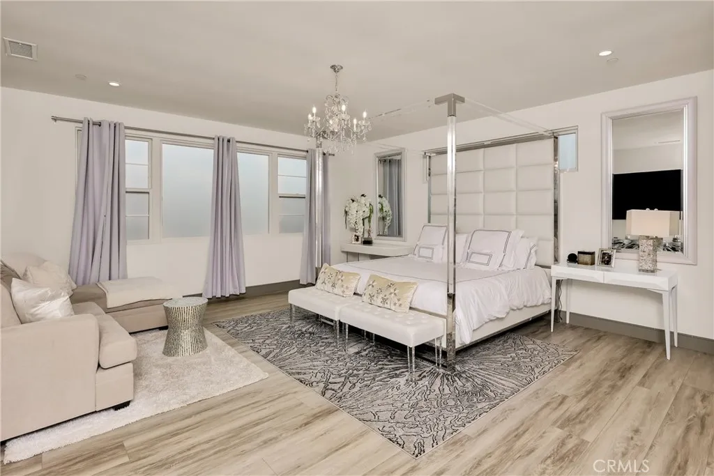 10 Ocean Place, Seal Beach, California 90740 home-pic-33