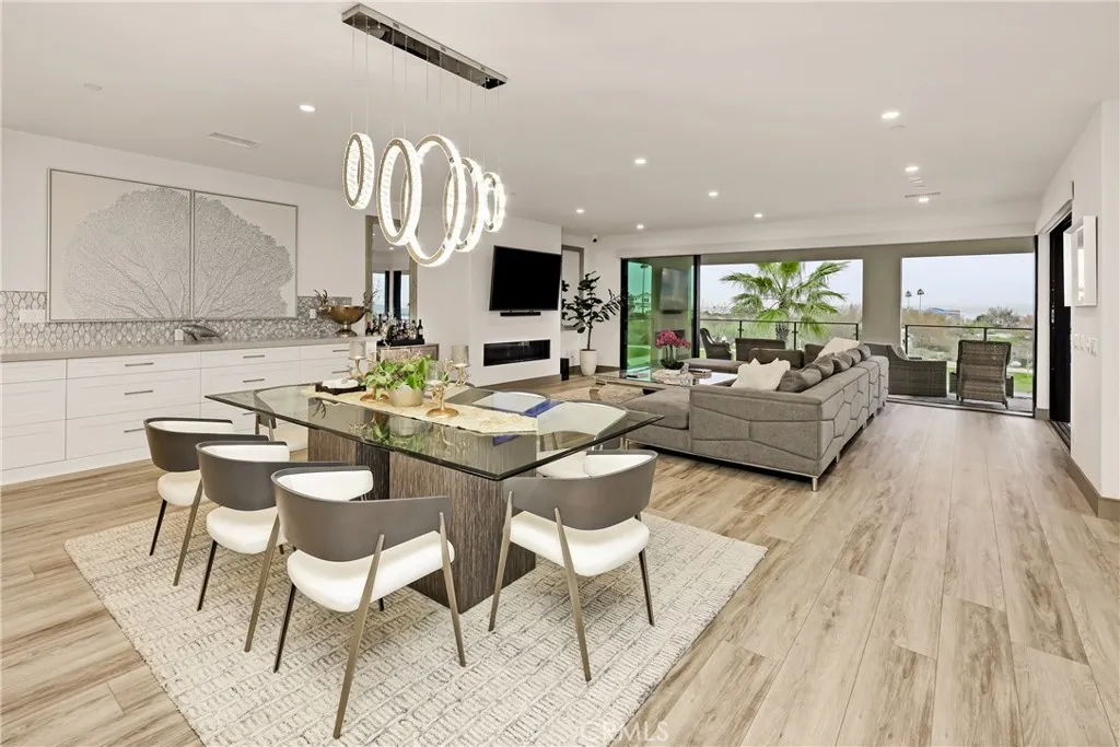 10 Ocean Place, Seal Beach, California 90740 home-pic-25
