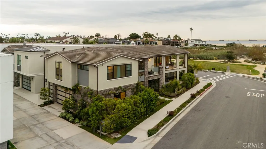 10 Ocean Place, Seal Beach, California 90740 home-pic-4