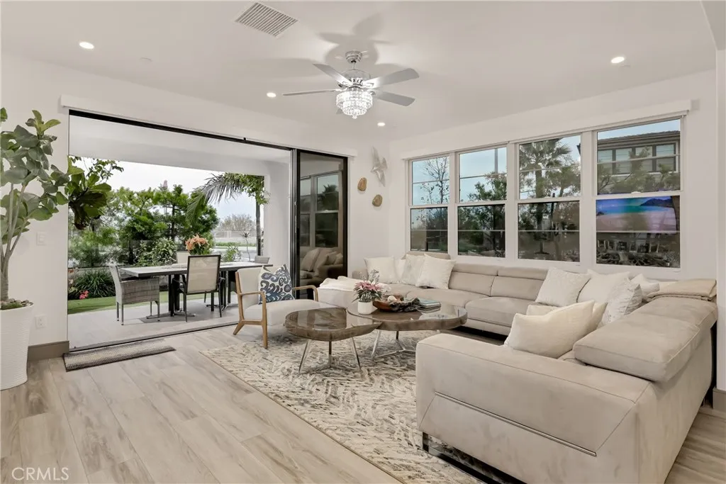 10 Ocean Place, Seal Beach, California 90740 home-pic-9