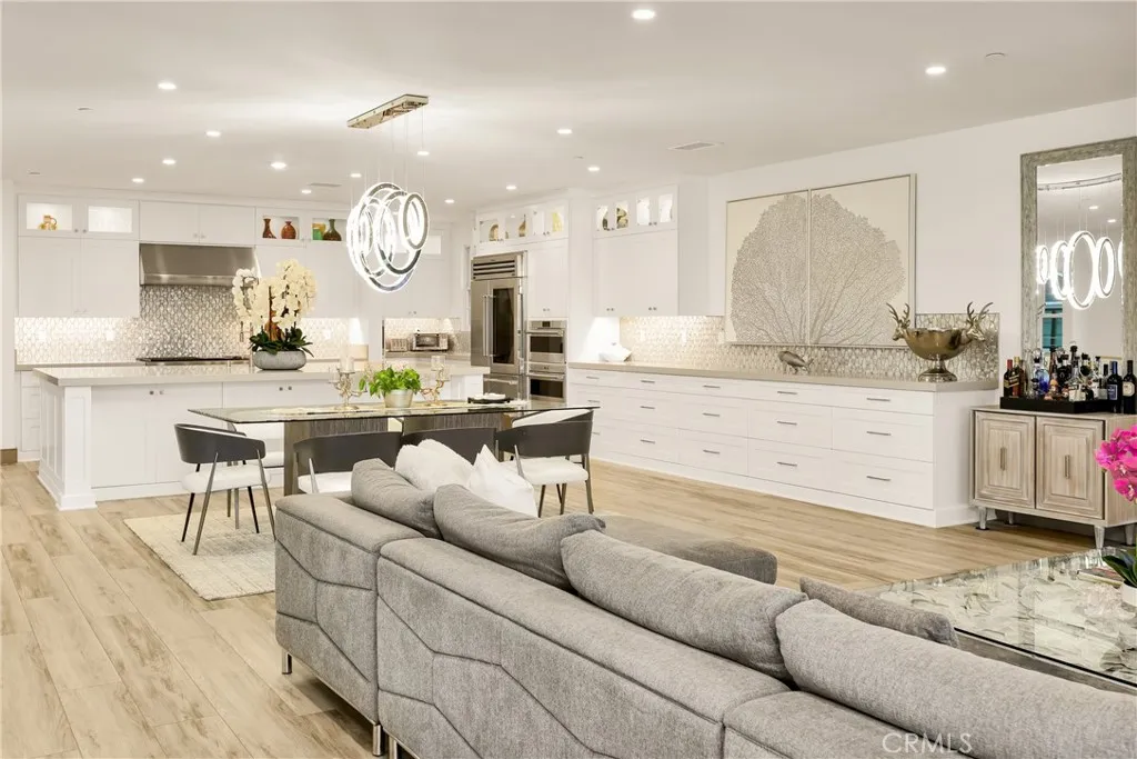 10 Ocean Place, Seal Beach, California 90740 home-pic-24