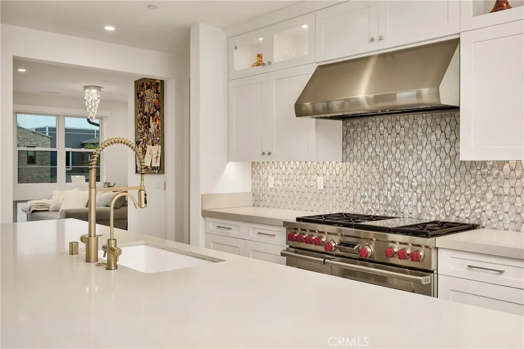 10 Ocean Place, Seal Beach, California 90740 home-pic-22