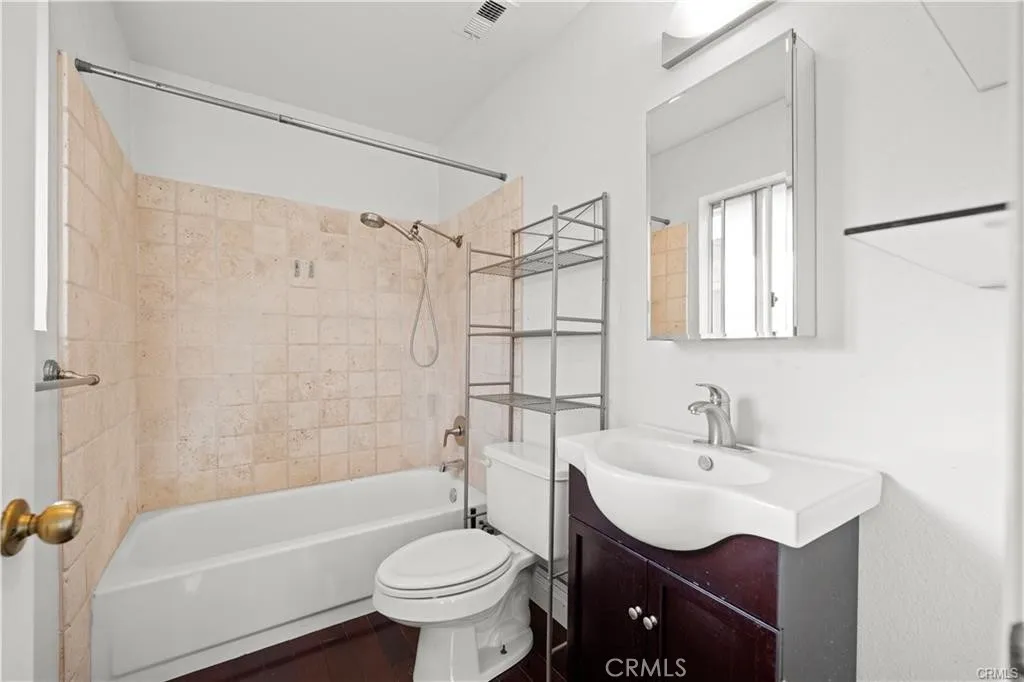 15069 Mulberry 21, Whittier, California 90604 home-pic-23
