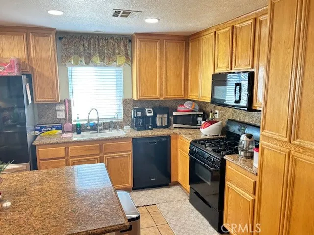 3609 Cobb, Lancaster, California 93535 home-pic-18