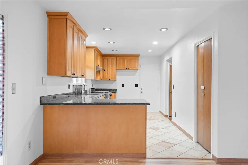 801 Weeks, East Palo Alto, California 94303 home-pic-15