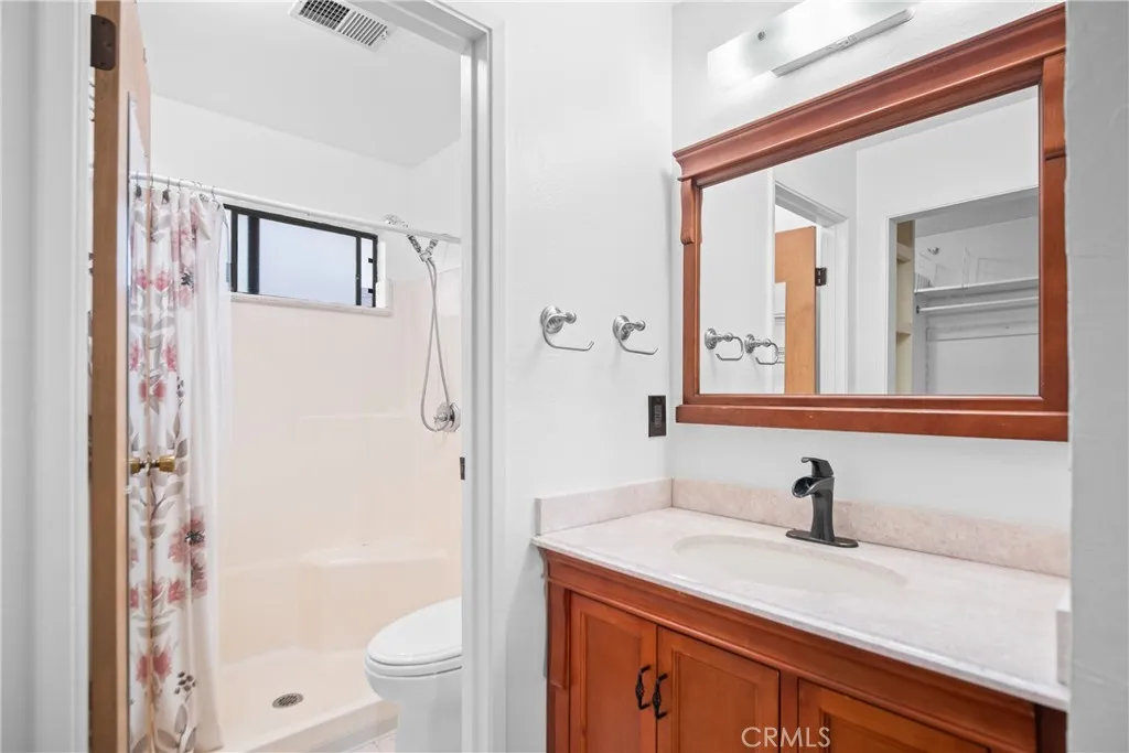 801 Weeks, East Palo Alto, California 94303 home-pic-25