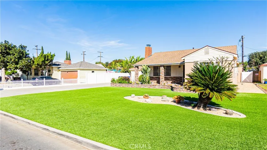 10817 Loch Lomond Drive, Whittier, California 90606