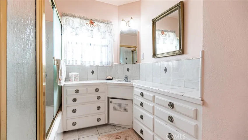 10817 Loch Lomond Drive, Whittier, California 90606
